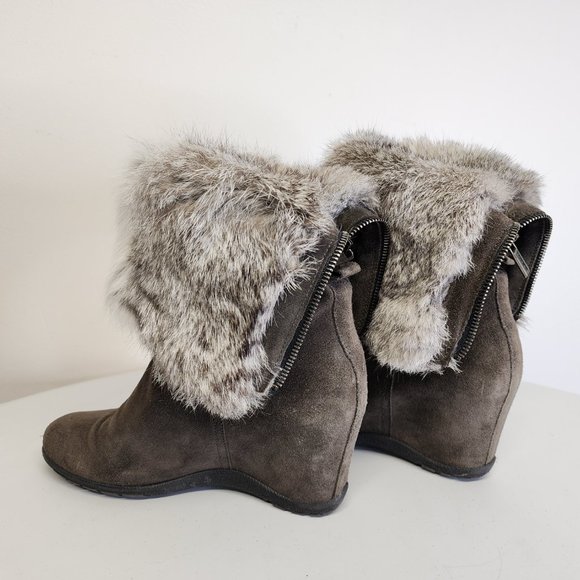 Aquatalia Womens 8 Genuine Fur Taupe Suede Fold Over Wedge Heel Back Zip Boots - Picture 6 of 15